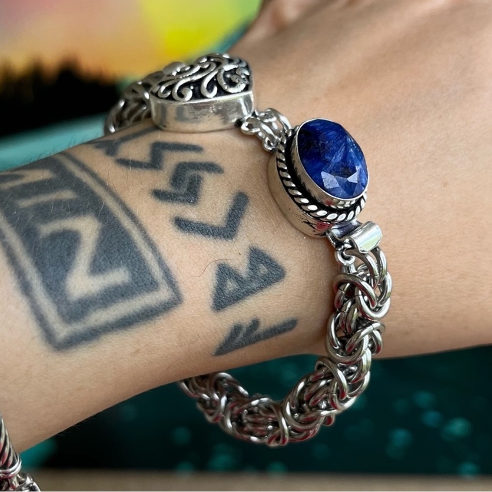stainless steel maille link bracelet with blue sapphire gem & heart charm clasp - Picture 3 of 12